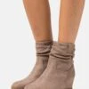 Anna Field Winter Boot - Enkellaarsjes Met Sleehak - Taupe -Anna Field Winkel 0a2483edb4374d2589346985afd7587d