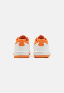Sneakers Laag - White/Orange 11 Sneakers Laag - White/Orange -Anna Field Winkel b768a6b6e70c4437b497c334a5073b87