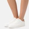 Anna Field Sneakers Laag - White/Beige 1 Anna Field Sneakers Laag - White/Beige -Anna Field Winkel cd5cdc9f54e742a98503d150da6fc0bd