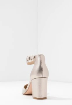 Anna Field Leather - Klassieke Pumps - Champagne 14 Anna Field Leather - Klassieke Pumps - Champagne -Anna Field Winkel ecdf0dfd60884abcb881dbe8d5ba7e43